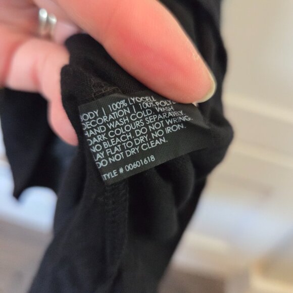 Club Monaco Black w/ Faux Leather Accents Tank Top from set of Lost Girl TV show - Picture 3 of 4